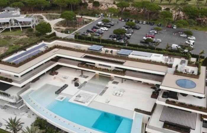 رونالدو يبيع "قصر الاعتزال" في البرتغال... والسبب "الجيران"