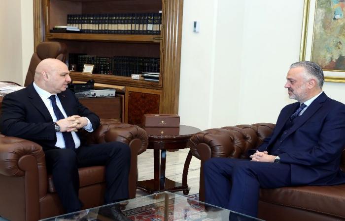 حبيش بعد لقائه عون: الجيش مُلتزم بحصر السلاح