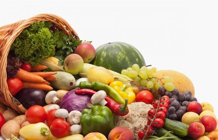 الباحثون يؤكدون: تنويع الخضار والفواكه يعزز طول العمر