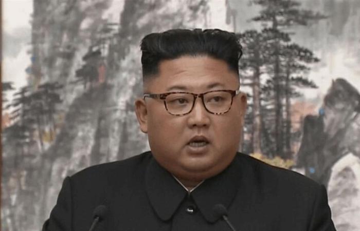 وصفه بـ"التيس المربوط بعربة".. قرار من كيم بشأن موظف أخطأ خلال عمله