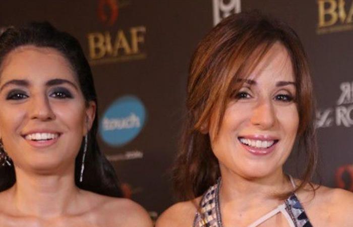 بالصورة... كارين رزق الله تصف إبنتها ناديا بـ"العدوّ" فما السبب؟