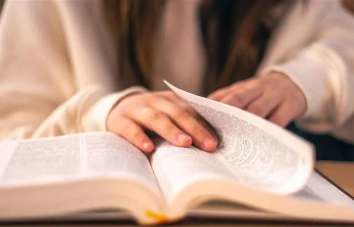 "فخ التصفح اللانهائي".. كيف تسرق وسائل التواصل قدرتك على التفكير التحليلي؟