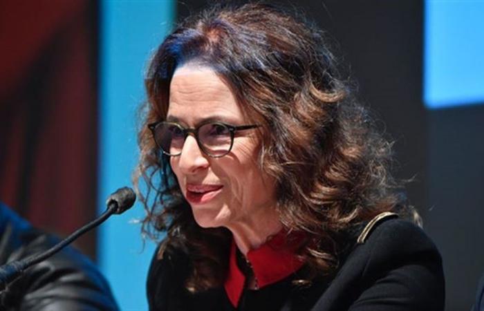 تعميم لوزيرة السياحة: منح المستهلك حق الدفع بالليرة أو الدولار