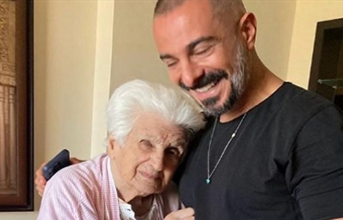 بالصور... الموت يُؤلم ممثلاً لبنانيّاً: "راحت لتلاقي جدي"