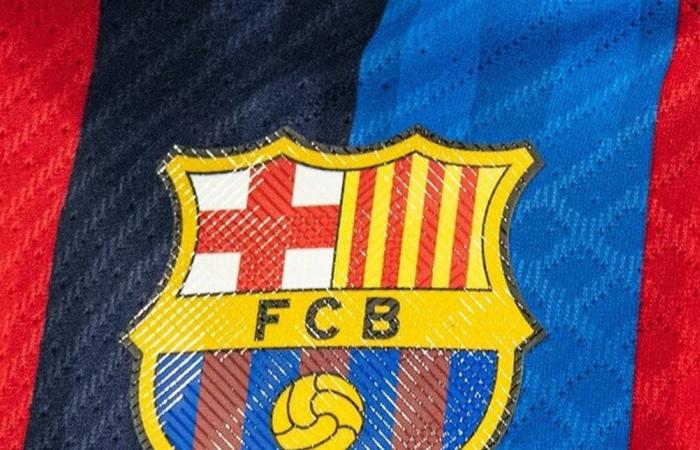 في صفقة تاريخية.. انضمام أول لاعب مصري إلى برشلونة