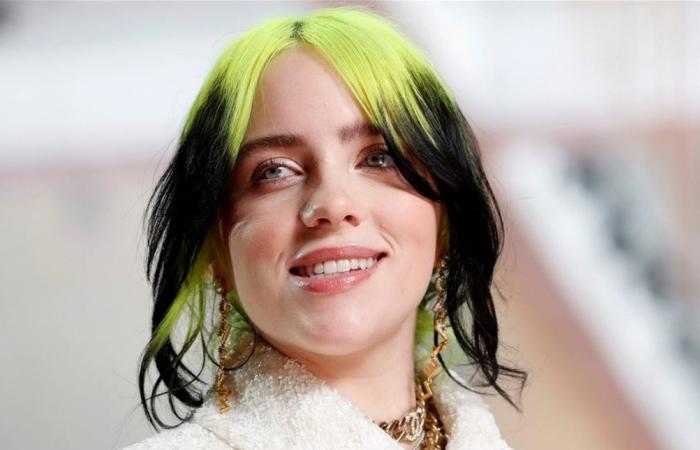 خاتم بيلي إيليش يشعل منصات التواصل.. هل دخلت القفص الذهبي؟