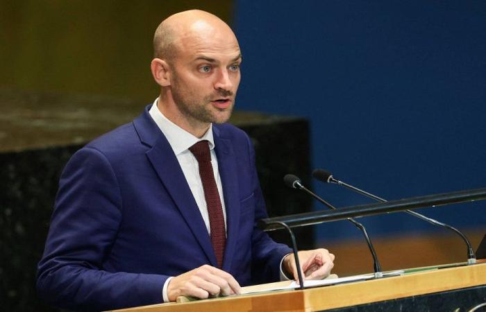 بارو يبدأ جولة شرق أوسطية تشمل بيروت