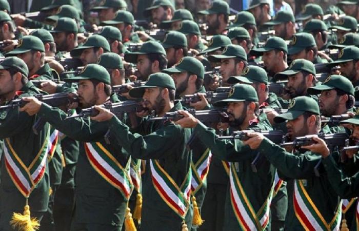 الحرس الثوري الإيراني يحتجز سفينتين في الخليج