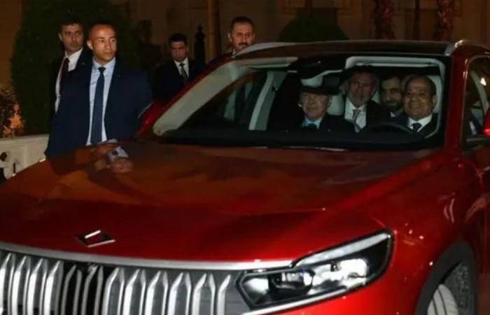 سعرها نحو 49 ألف دولار.. أردوغان يهدي السيسي سيارة تركية كهربائية هذه مواصفاتها (صور)