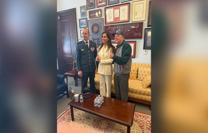 صورة من لقاء هيكل – غراهام المأزوم