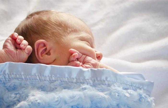 مأساة في مصر.. فتاة تقتل طفلها حديث الولادة