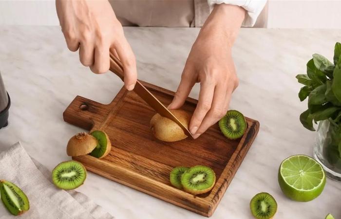 الكيوي.. فاكهة صغيرة بفوائد كبيرة