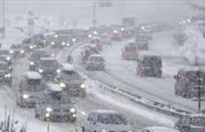 بسبب الثلوج...فرنسا تقلص رحلاتها الجوية