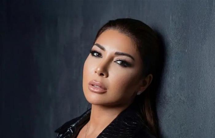 لم تتمالك دموعها وبكت.. ألين خلف بأول حفل بعد غياب: ما صدقت انو بعد في ناس بتحبني (فيديو)