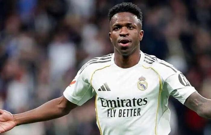 فينيسيوس جونيور يكشف عن أقرب أصدقائه في عالم كرة القدم