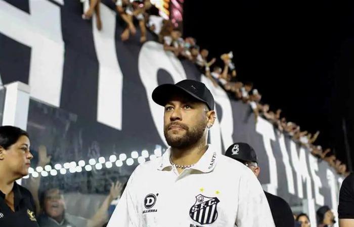 نيمار جونيور عن قرار الاعتزال: "لا أعرف ما يخبئه المستقبل"