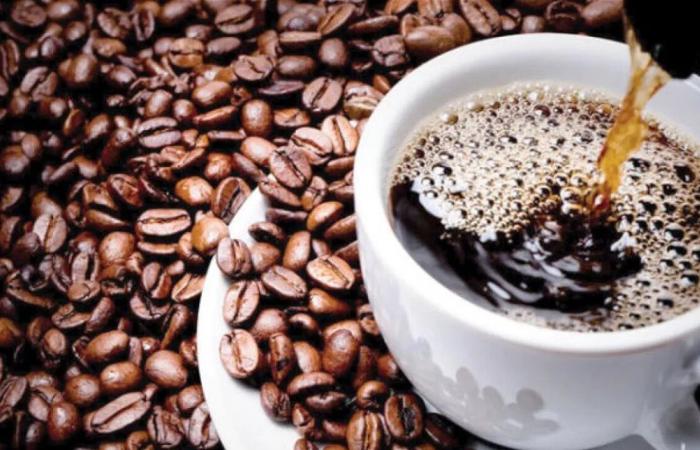 القهوة… مفيدة أم ضارة؟ دراسة تجيب