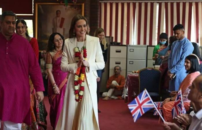 بالفيديو... كيت ميدلتون تشارك في رقصة بوليوود حافية القدمين