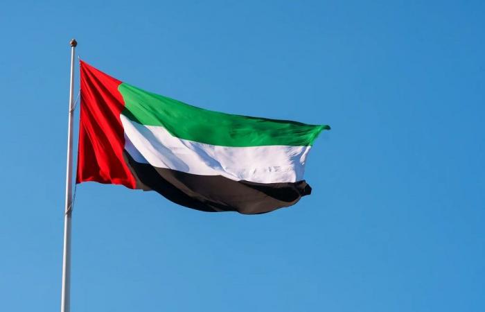 قتيل جراء سقوط صاروخ على مركبة مدنية في أبوظبي