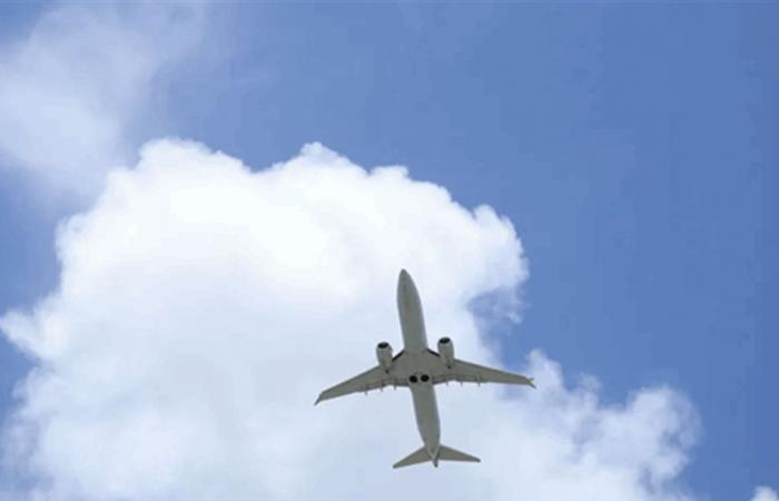 حالة وفاة... إليكم ما شهدته طائرة بعد ساعة من إقلاعها