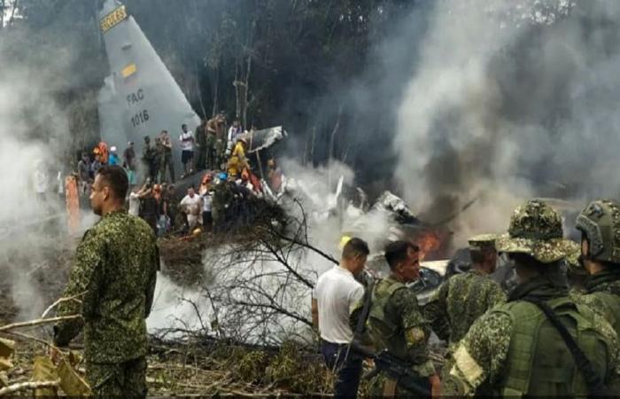 تحطم طائرة عسكرية كولومبية على متنها 80 جنديًا