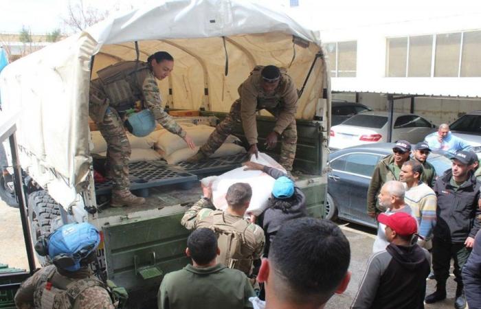 هبة فرنسية للنازحين في مراكز صور