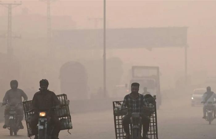 باكستان تتصدر قائمة الدول الأكثر تلوثاً بالضباب الدخاني