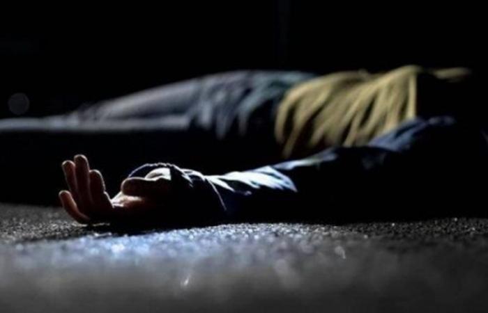 مأساة في مصر.. والد يقتل ابنته بعصا خشبية بزعم تأديبها