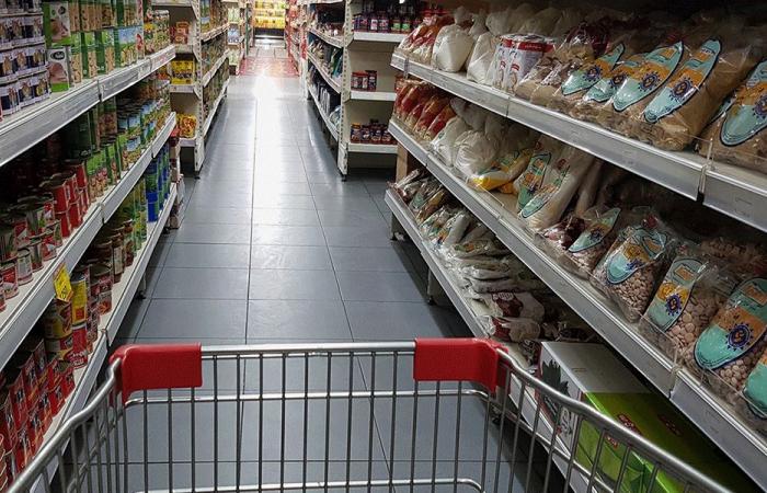 الأسعار تقفز بأكثر من 30%.. واللبنانيون في “جحيم مزدوج”