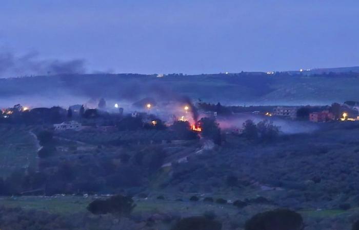 الجيش الإسرائيلي يفجّر المنازل في الناقورة وعيتا الشعب