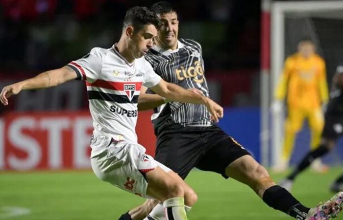 وداعٌ حزين ومبكر.. لماذا أنهى أوسكار مسيرته الكروية في سن الـ34؟