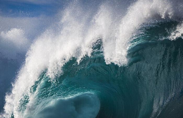 ذعرٌ في الولايات المتّحدة... ومخاوف كبيرة من موجات "تسونامي مُرعبة"