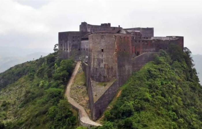 مقتل 30 شخصاً... إليكم ما حصل داخل قلعة في هايتي