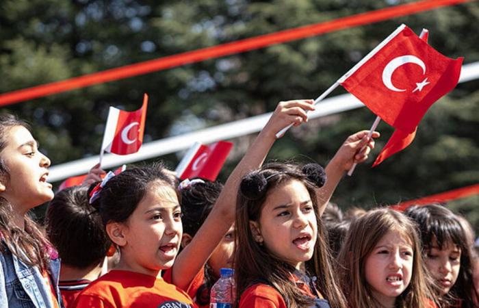 أدنى نسبة منذ 1935.. تراجع تاريخي في نسبة الأطفال بتركيا!