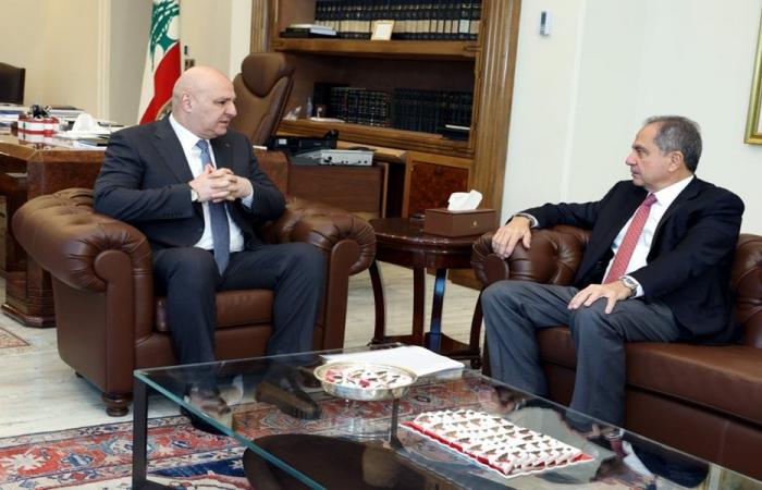 عون يبحث الربط الكهربائي واستيراد الغاز مع دول إقليمية