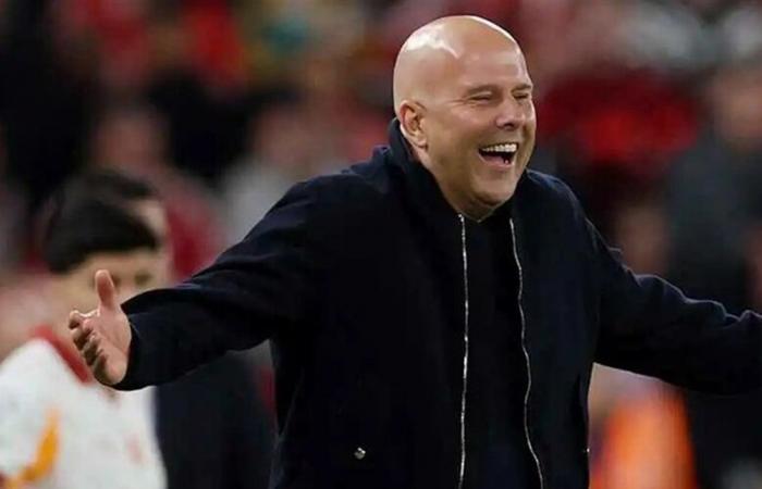 لخلافة سلوت.. ما حقيقة مفاوضات ليفربول مع ألونسو؟