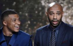 "انضباط" هنري.. ومزاح مبابي يلفت الأنظار