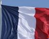 فرنسا تسحب 580 ألف برميل نفط